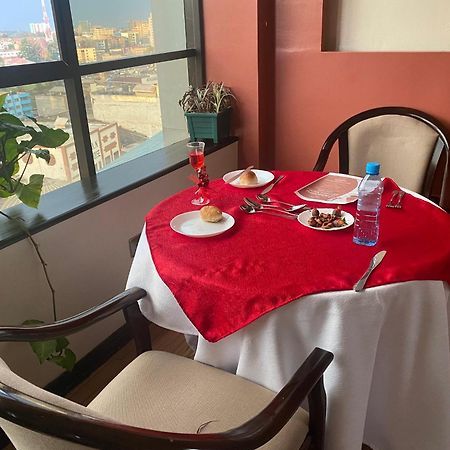 Hemak Suites Nairobi Extérieur photo