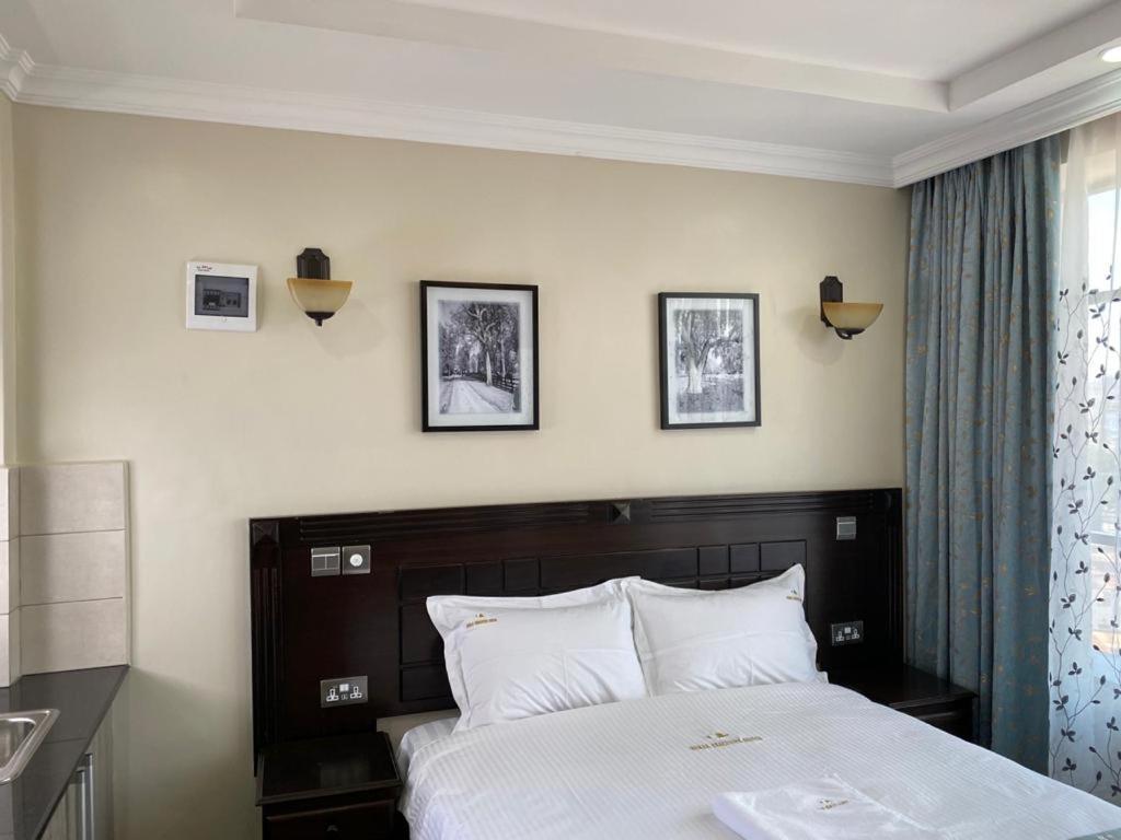Hemak Suites Nairobi Extérieur photo