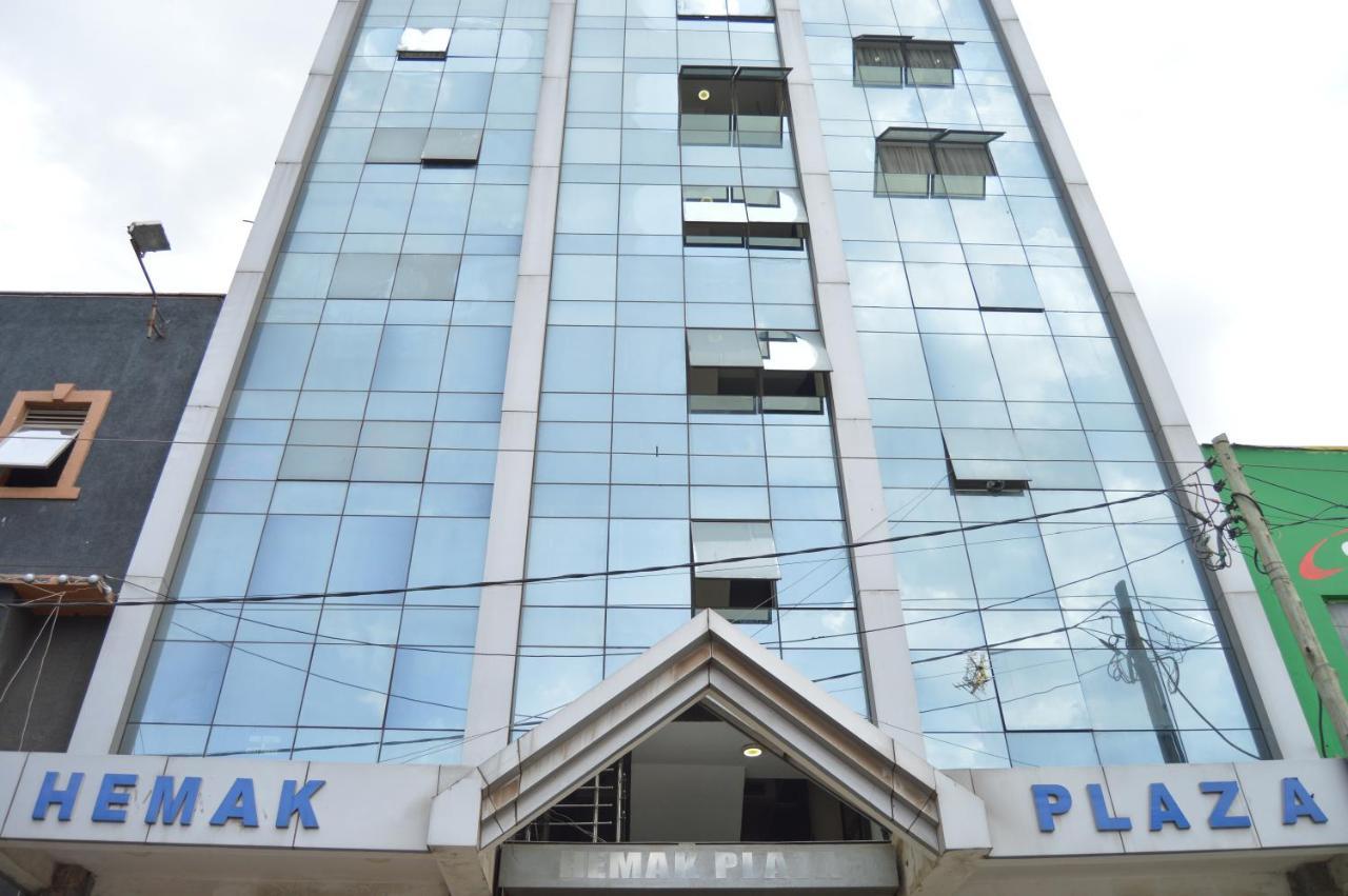 Hemak Suites Nairobi Extérieur photo
