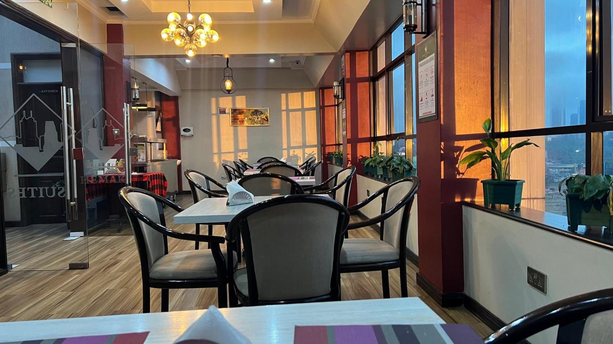 Hemak Suites Nairobi Extérieur photo